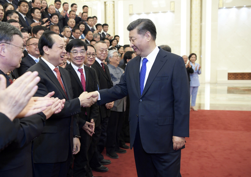 2019年5月28日，習(xí)近平主席在人民大會(huì)堂親切接見(jiàn)舒心先生
